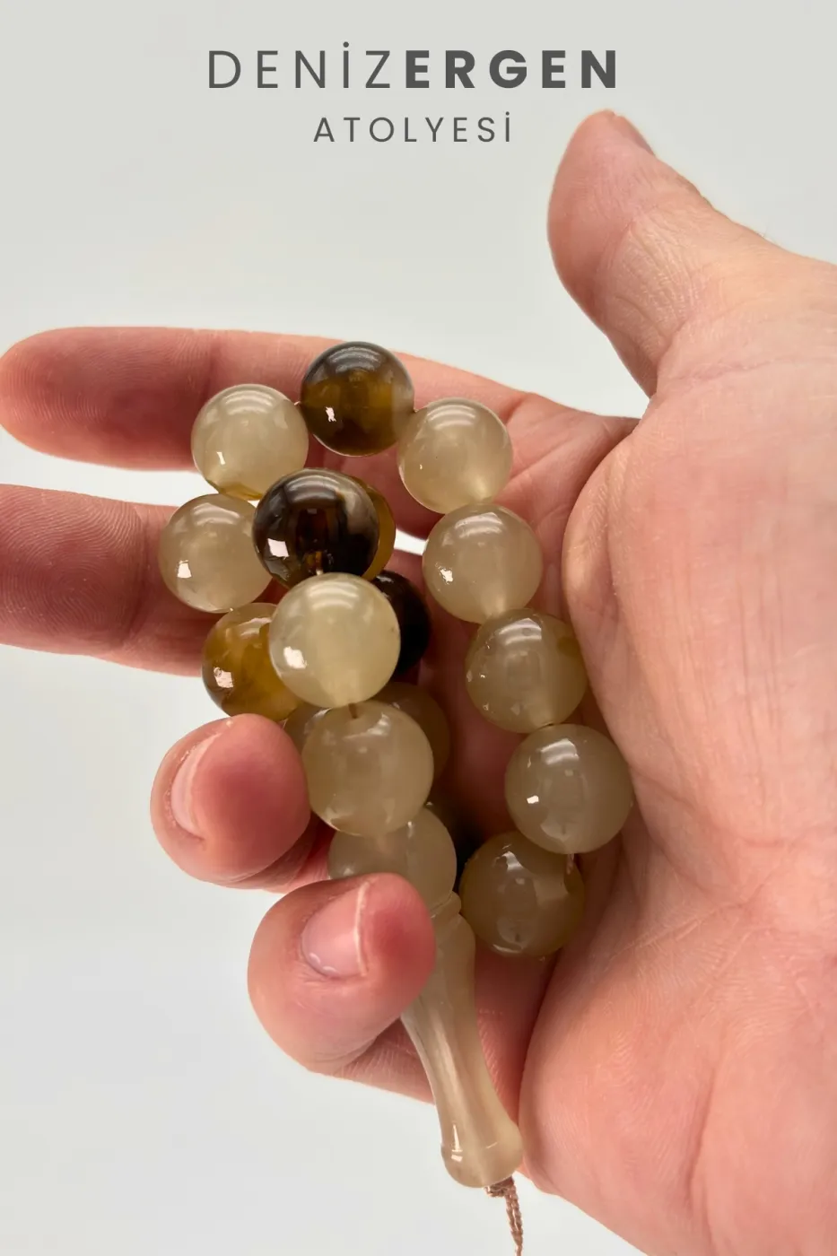 Kedi Gözü Fosforlu Karanlıkta Parlayan 17li Efe Bilek Boy Küre 14 mm Kesim Tesbih