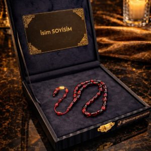 Kırmızı Premium İmzalı Kişiye Özel Ad Soyad Kutulu Sistem Takım Sıkma Bakalit Kapsül Hediyelik Hareli Tesbih - Görsel 1